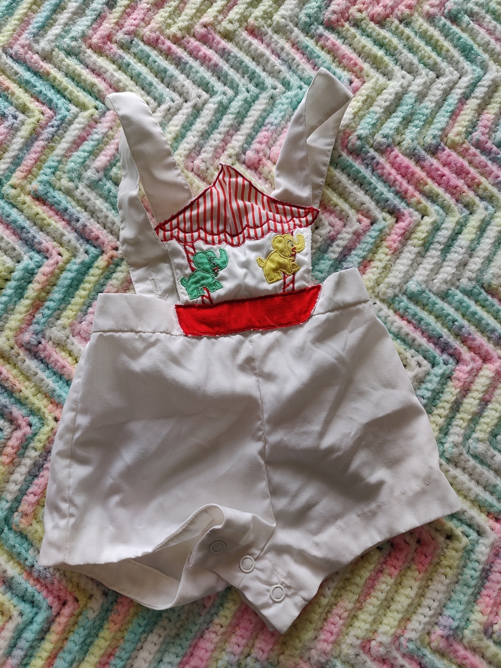Vintage 60/70s White Baby Romper with Red Accents and Carousel Appliqué